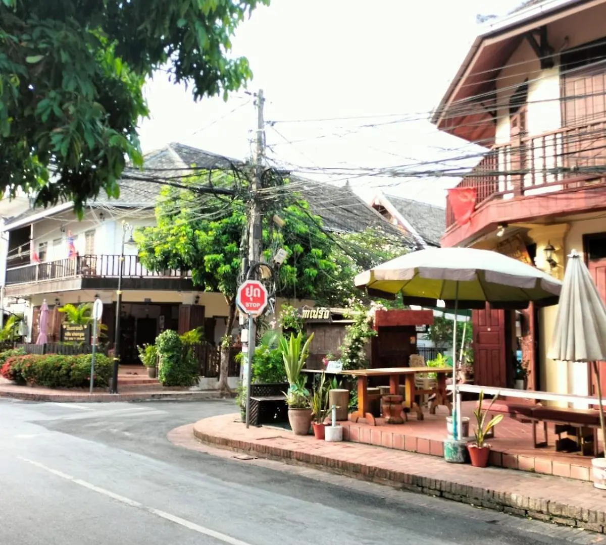 Tingkham Guesthouse Luang Prabang