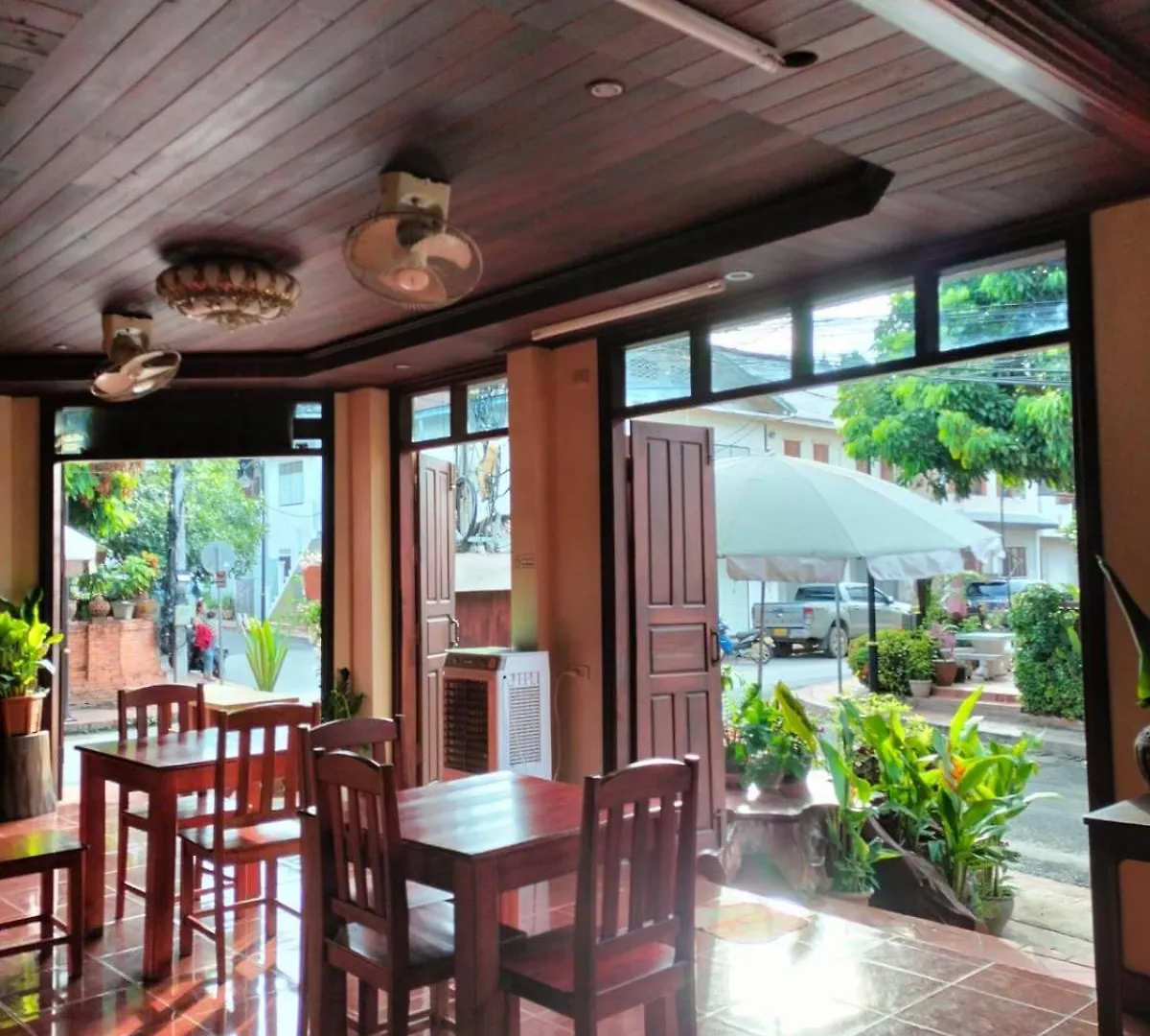Tingkham Guesthouse Luang Prabang 0*,  Laos